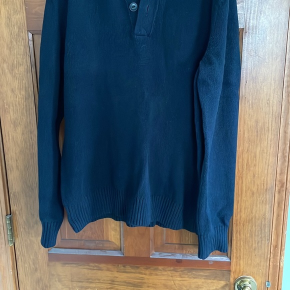 Eddie Bauer 2 button sweater, XLT - Picture 2 of 9